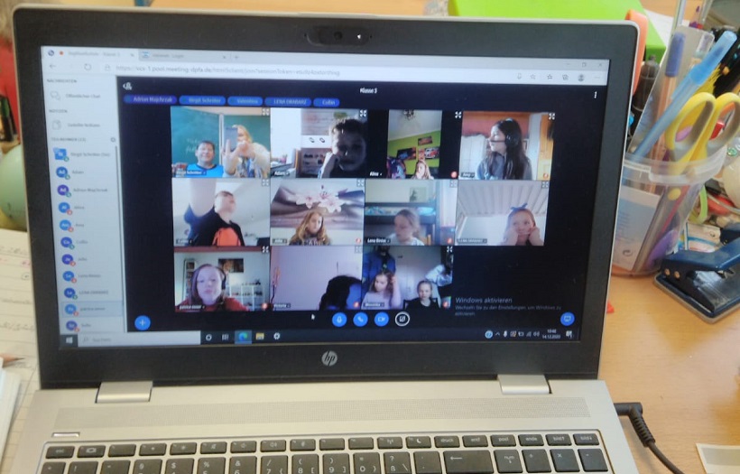 Unterricht im virtuellen Klassenzimmer. Die Schülerschaft der DPFA Görlitz trifft sich mit ihrer Lehrkraft während der häuslichen Lernzeit im Videokonferenzsystem Big Blue Button. Foto: DPFA Görlitz
