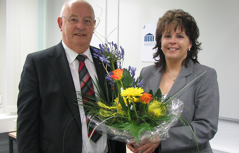 Im Jahr 2007 übergab DPFA-Gründer Prof. Dr. Clauß Dietz das Familienunternehmen an seine Tochter Catrin Liebold. Foto: DPFA